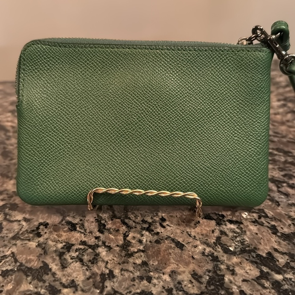 Coach green leather wristlet with gun metal hardware EUC - Picture 6 of 11